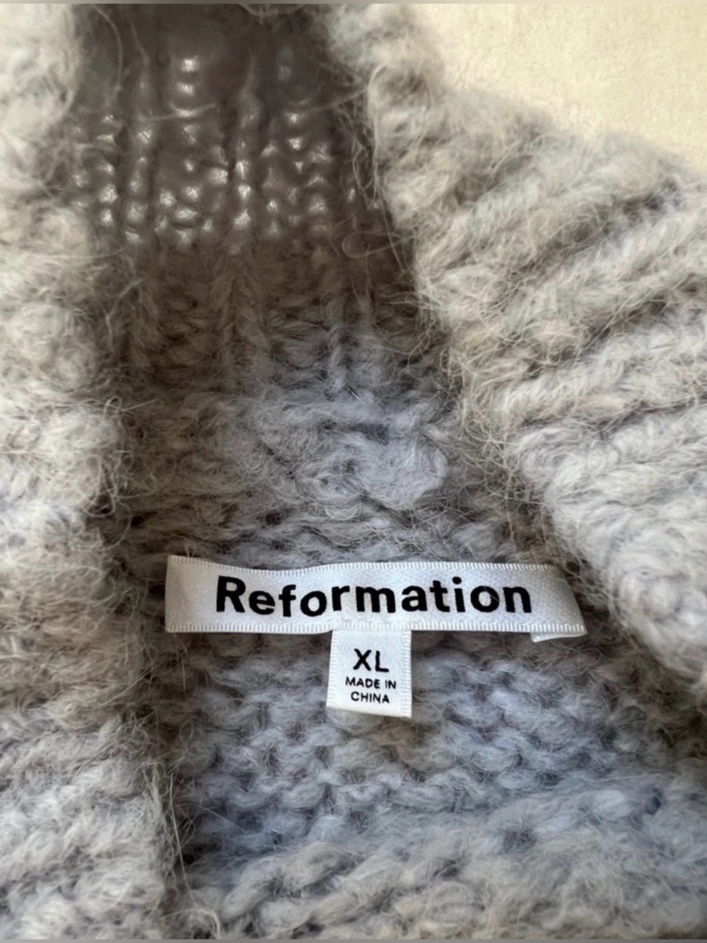 Reformation Baby  Alpaca Merino Wool Saga Knit Sweater Vest Size XL Gray Luxury - Picture 9 of 11